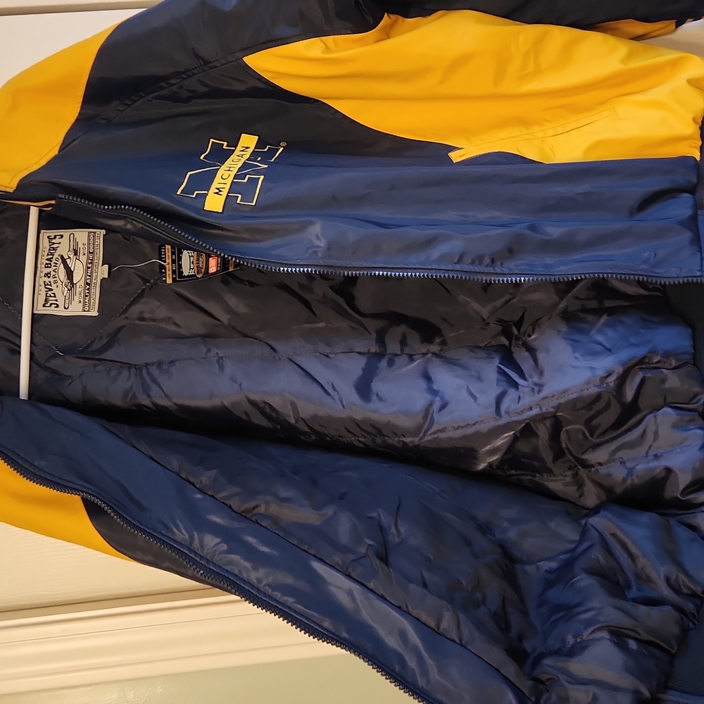 Vintage Steve And Barry's University Of Michigan Embroidered Bomber Jacket - XL - Picture 5 of 10